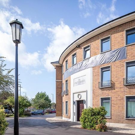 The Post House One By Fortuna Property Gloucester Zewnętrze zdjęcie