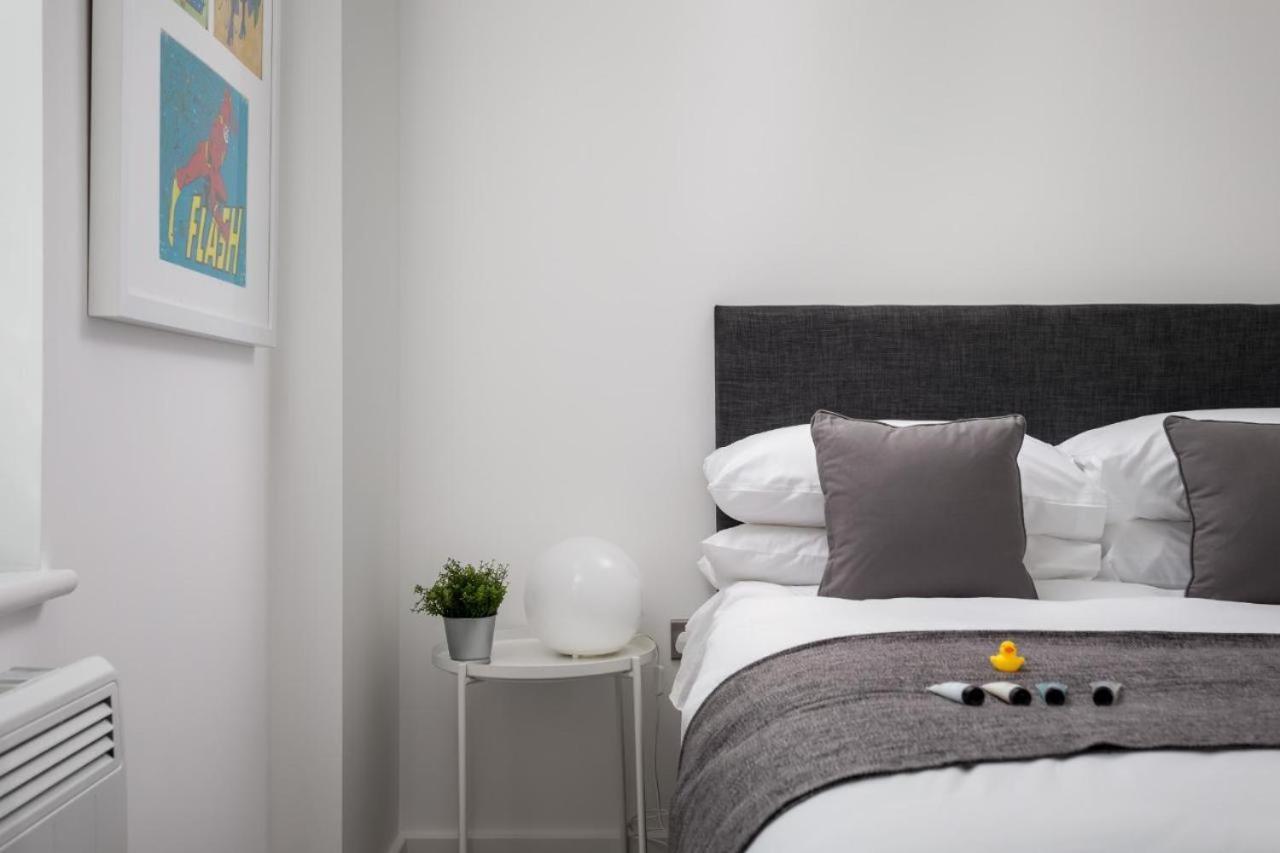 The Post House One By Fortuna Property Gloucester Zewnętrze zdjęcie