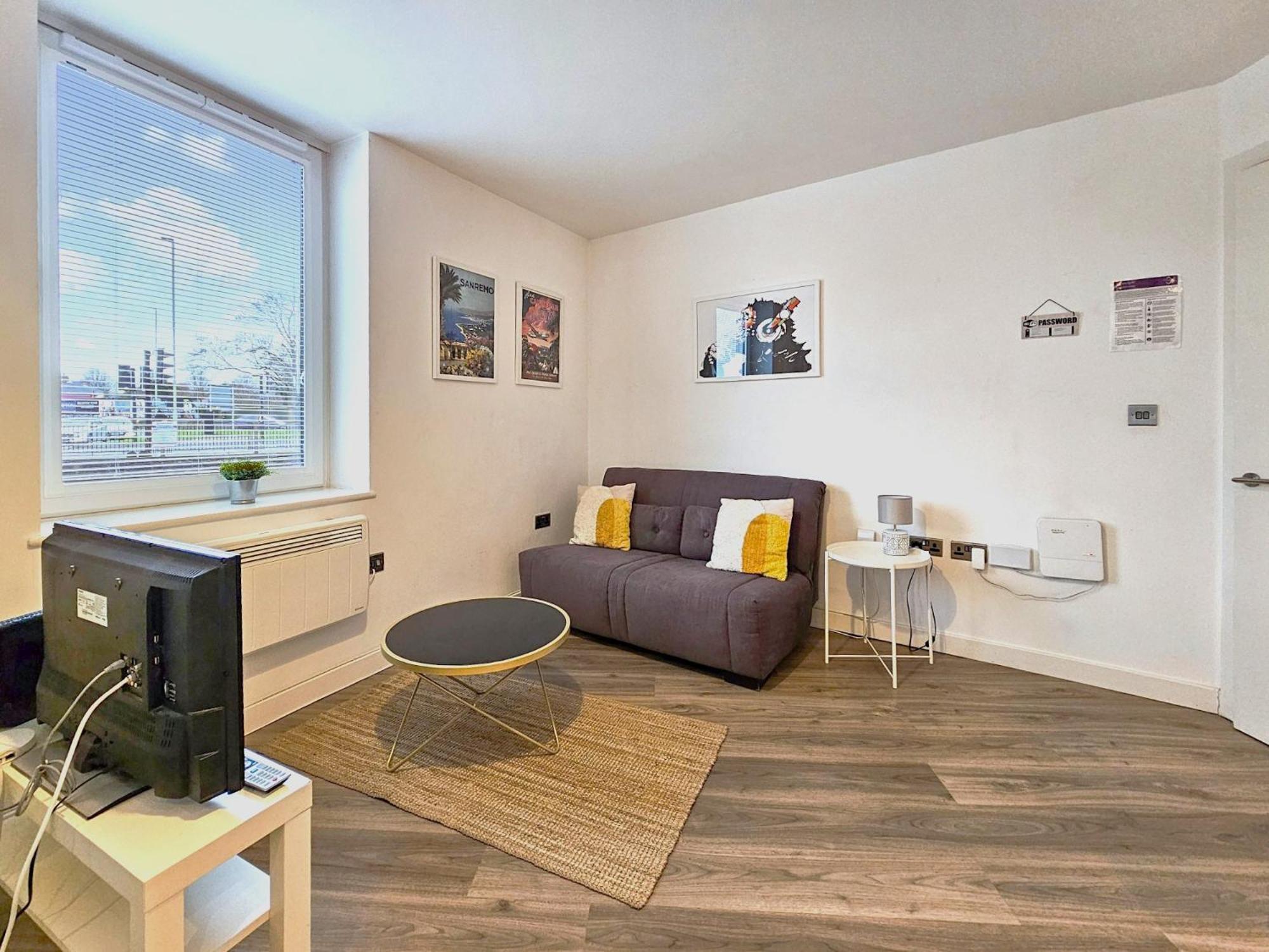 The Post House One By Fortuna Property Gloucester Zewnętrze zdjęcie