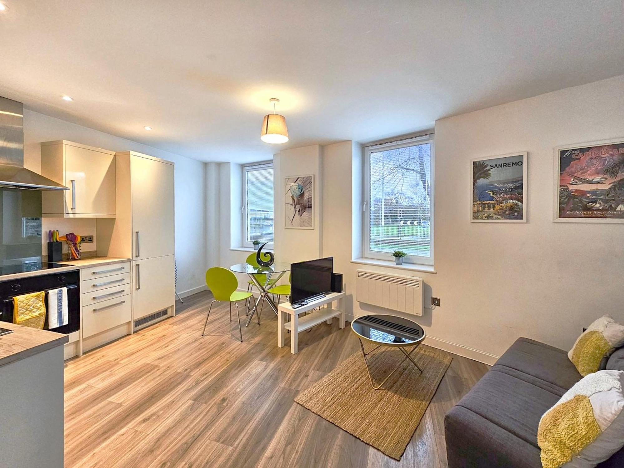 The Post House One By Fortuna Property Gloucester Zewnętrze zdjęcie