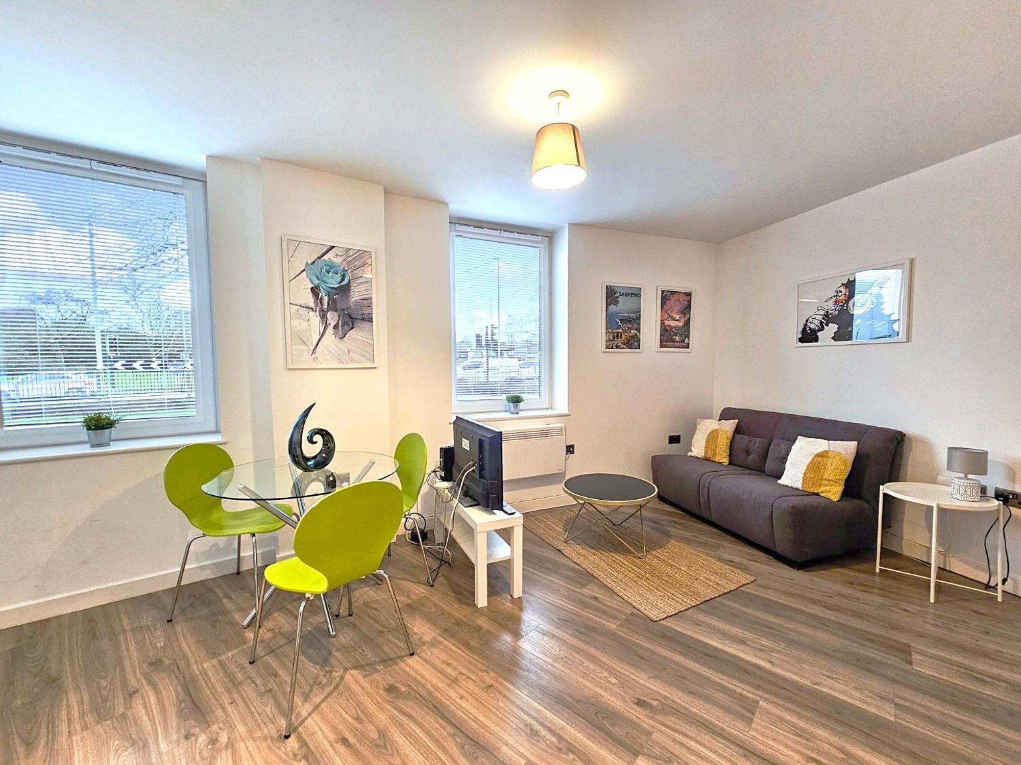 The Post House One By Fortuna Property Gloucester Zewnętrze zdjęcie